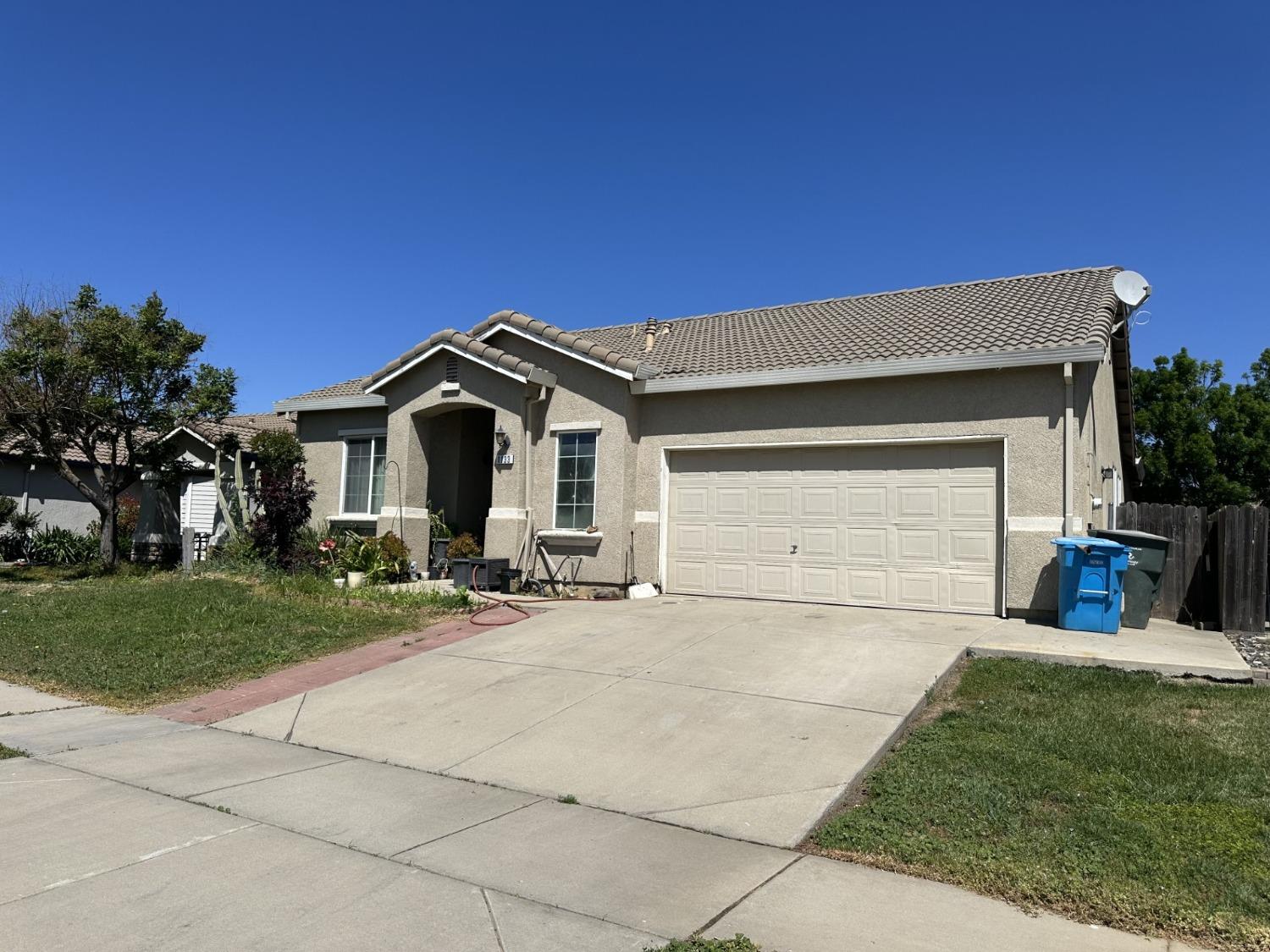 1133 Plumas Links Street