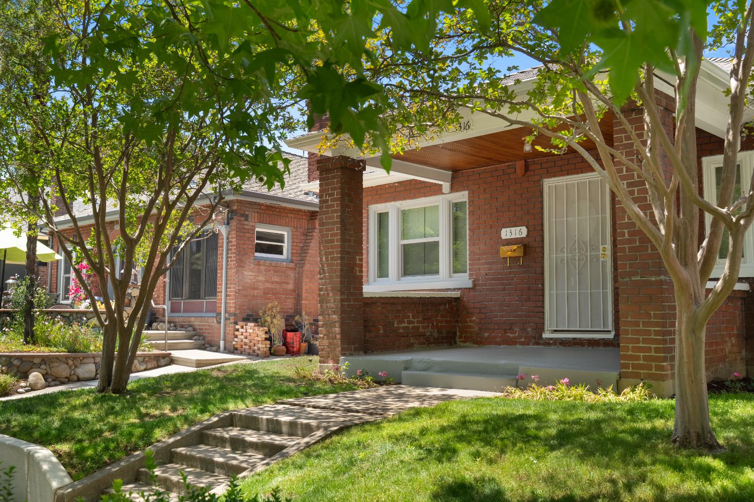 1316 33rd Street