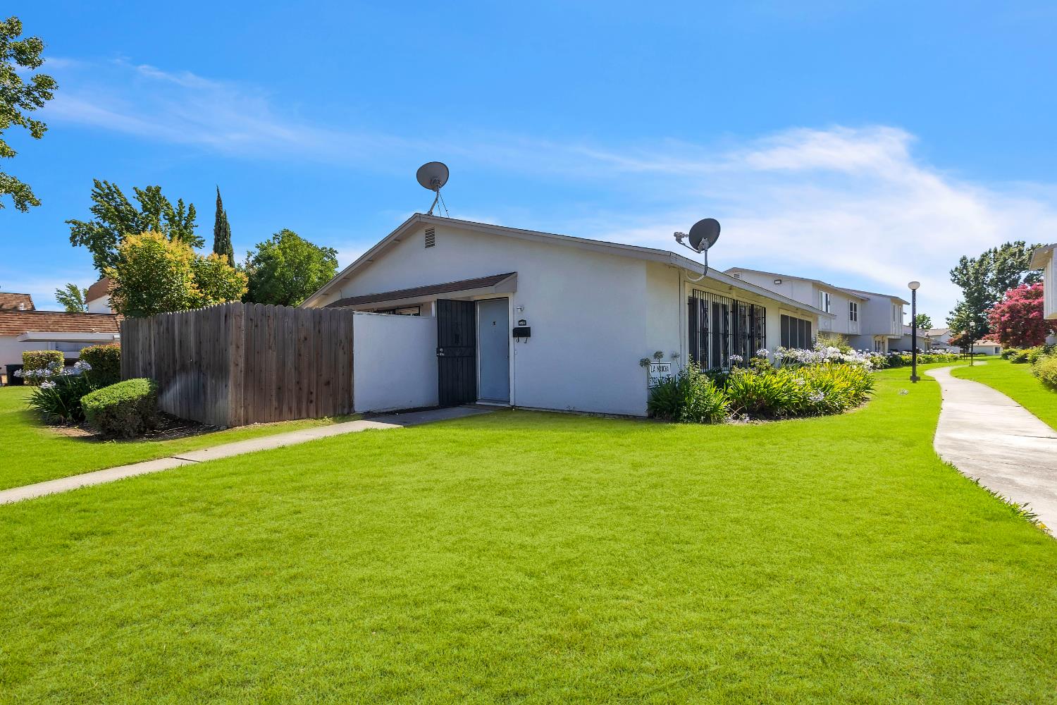 7700 La Mancha Way