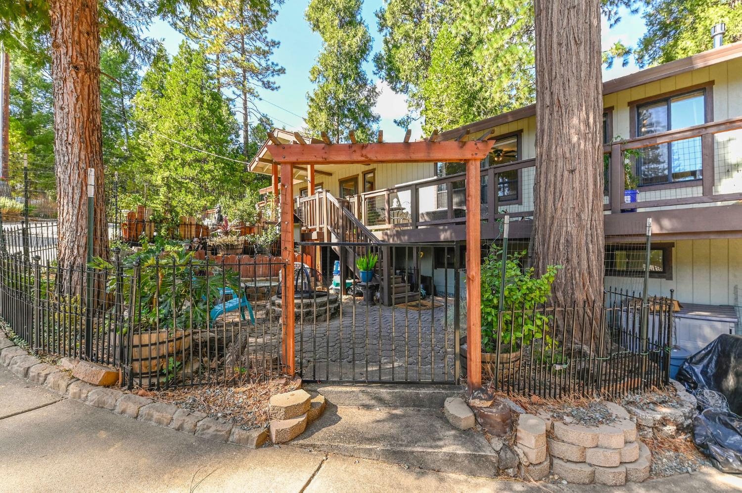16548 Alpine Lane