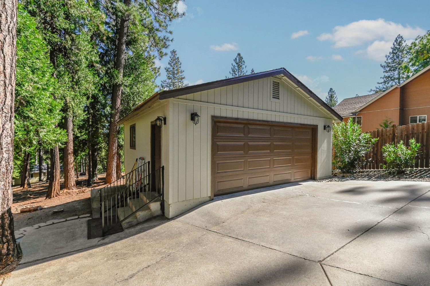 16548 Alpine Lane