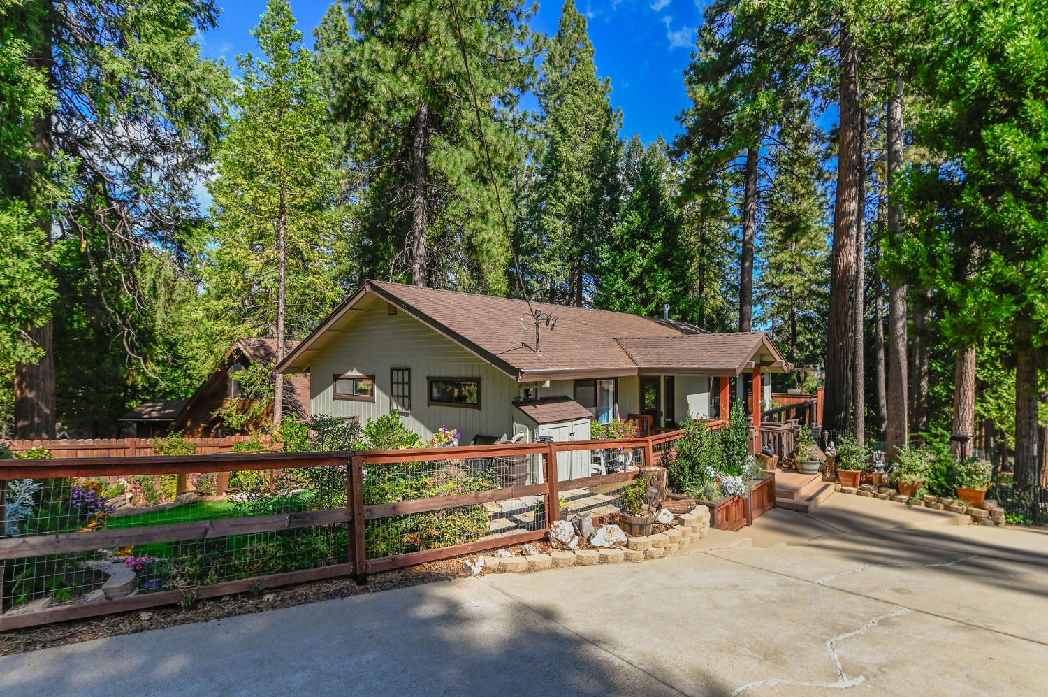 16548 Alpine Lane