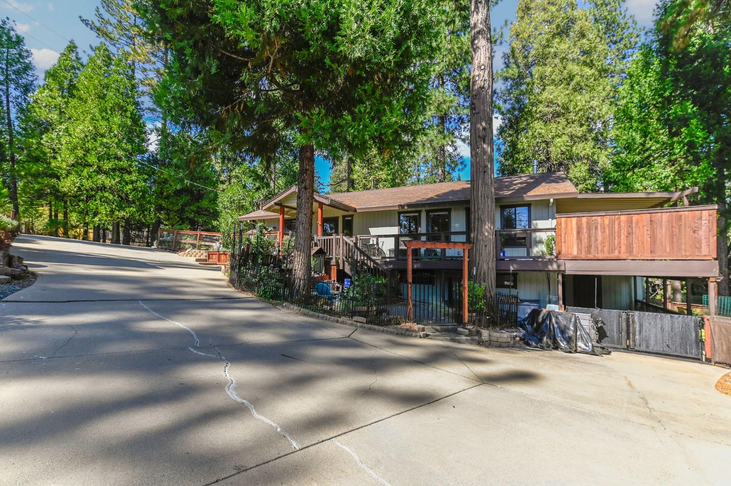 16548 Alpine Lane