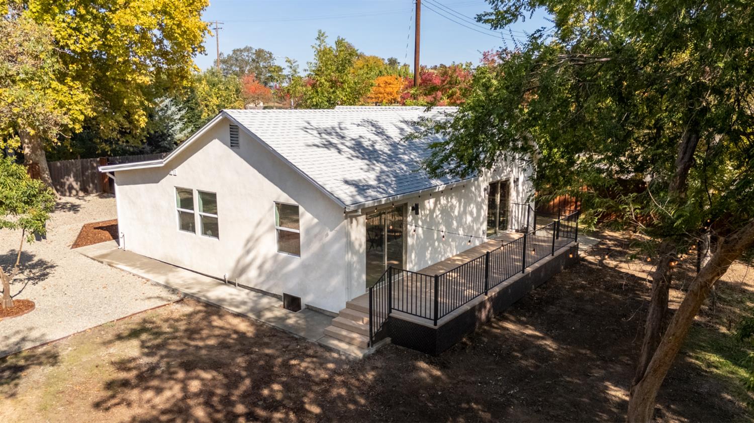 8895 Dixon Oaks Lane