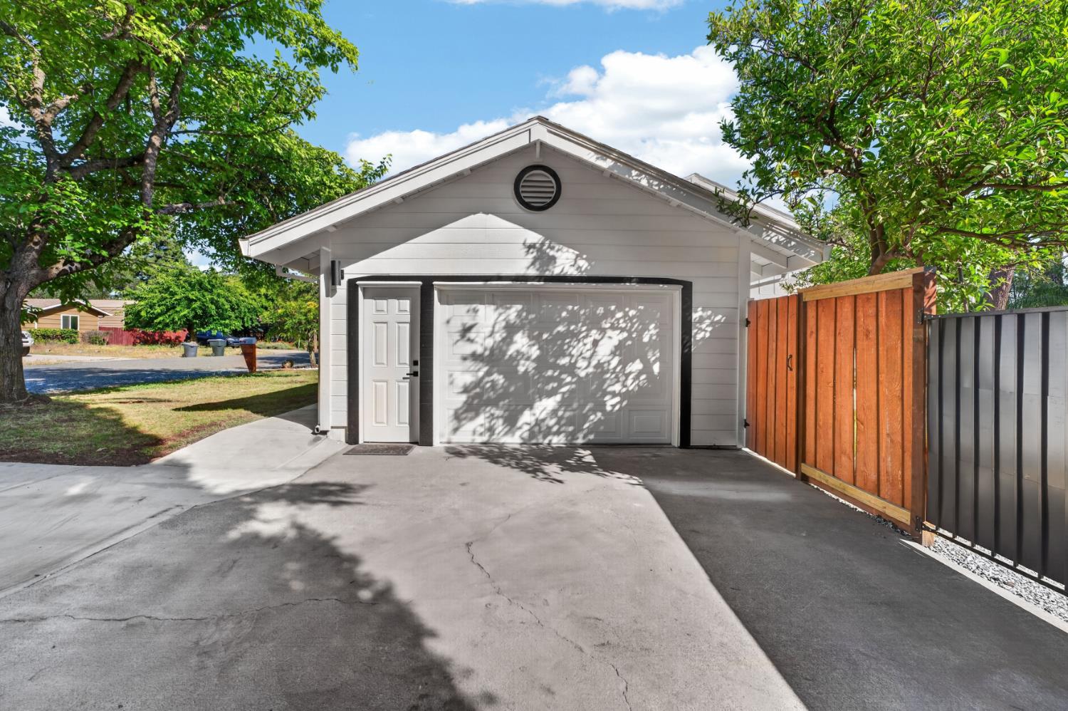 4580 Wawona Circle