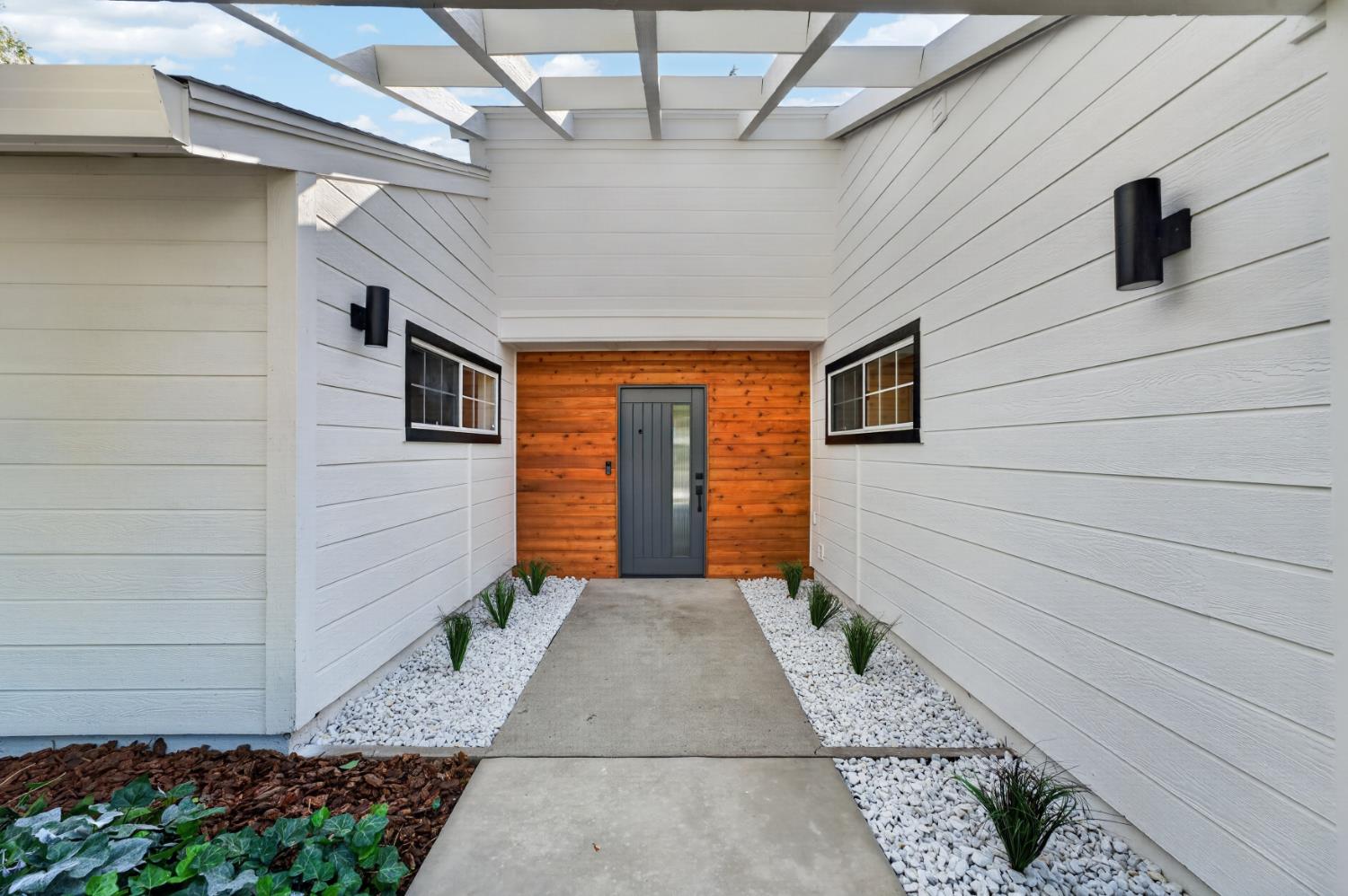 4580 Wawona Circle