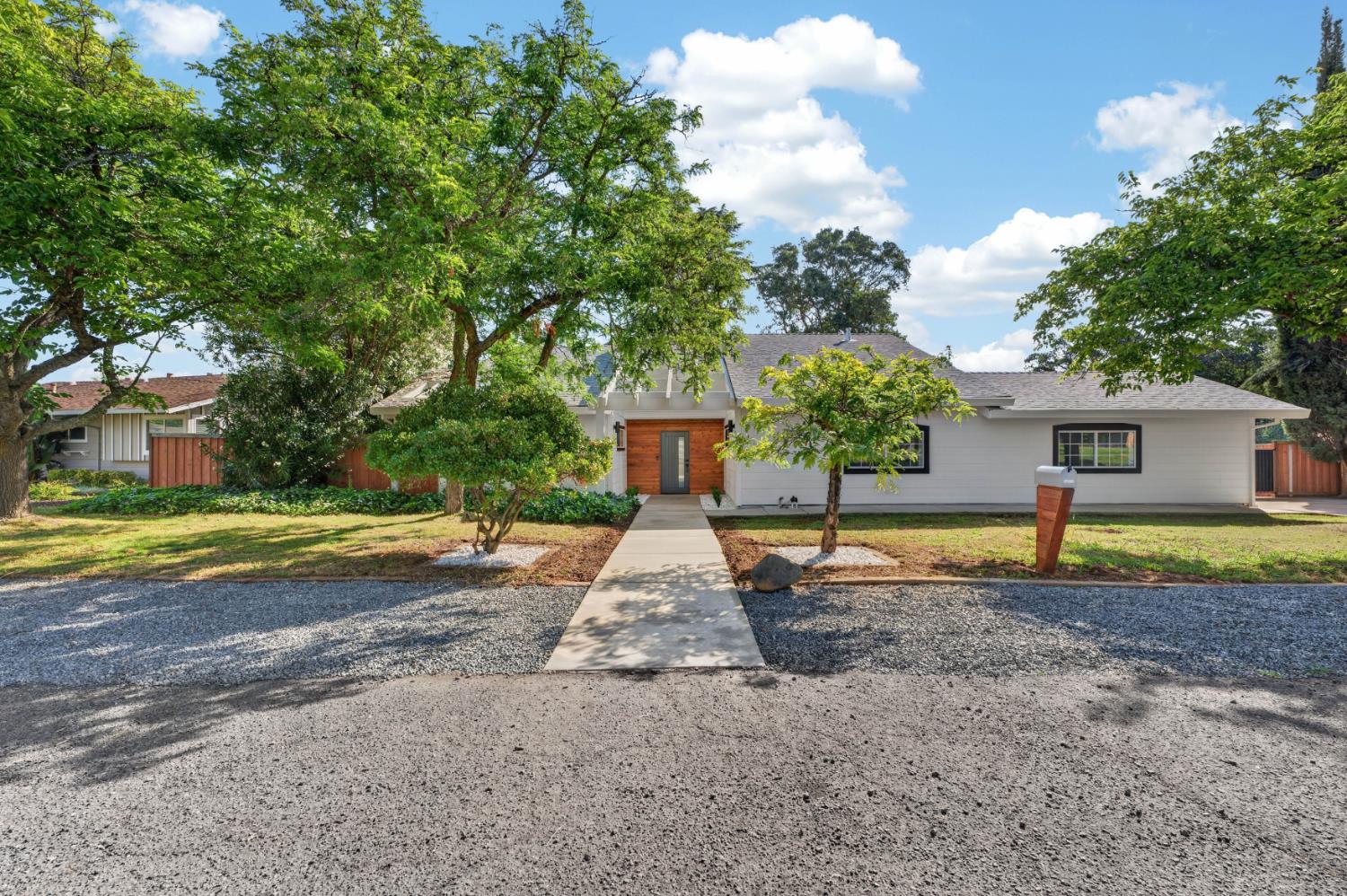 4580 Wawona Circle