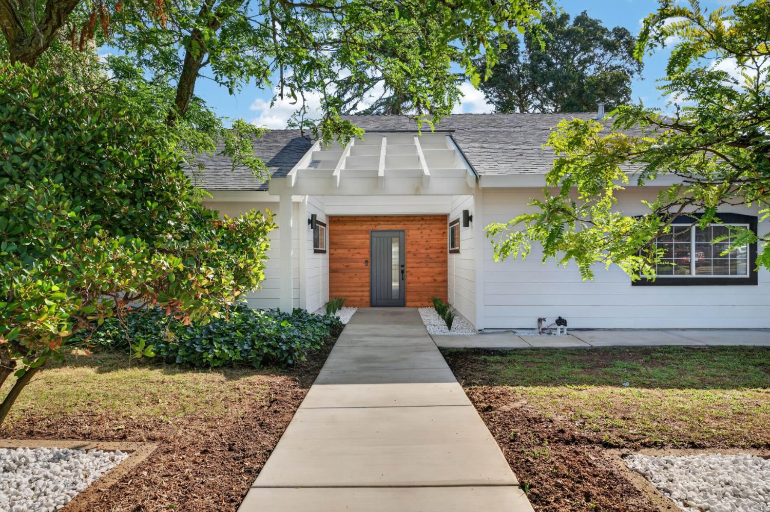 4580 Wawona Circle