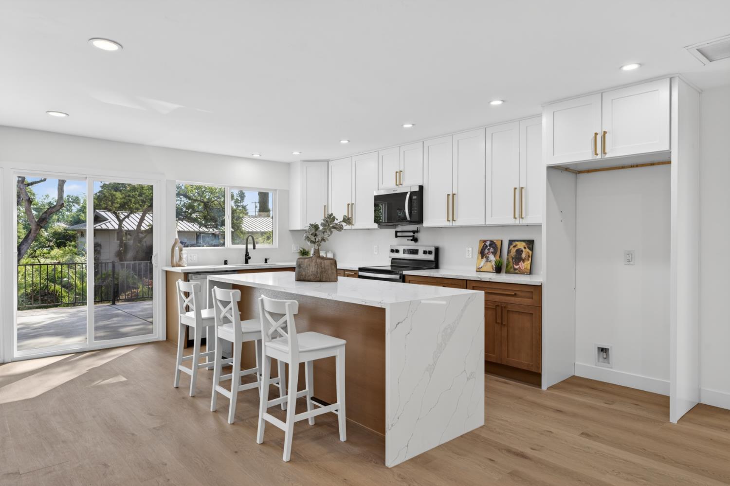 4580 Wawona Circle