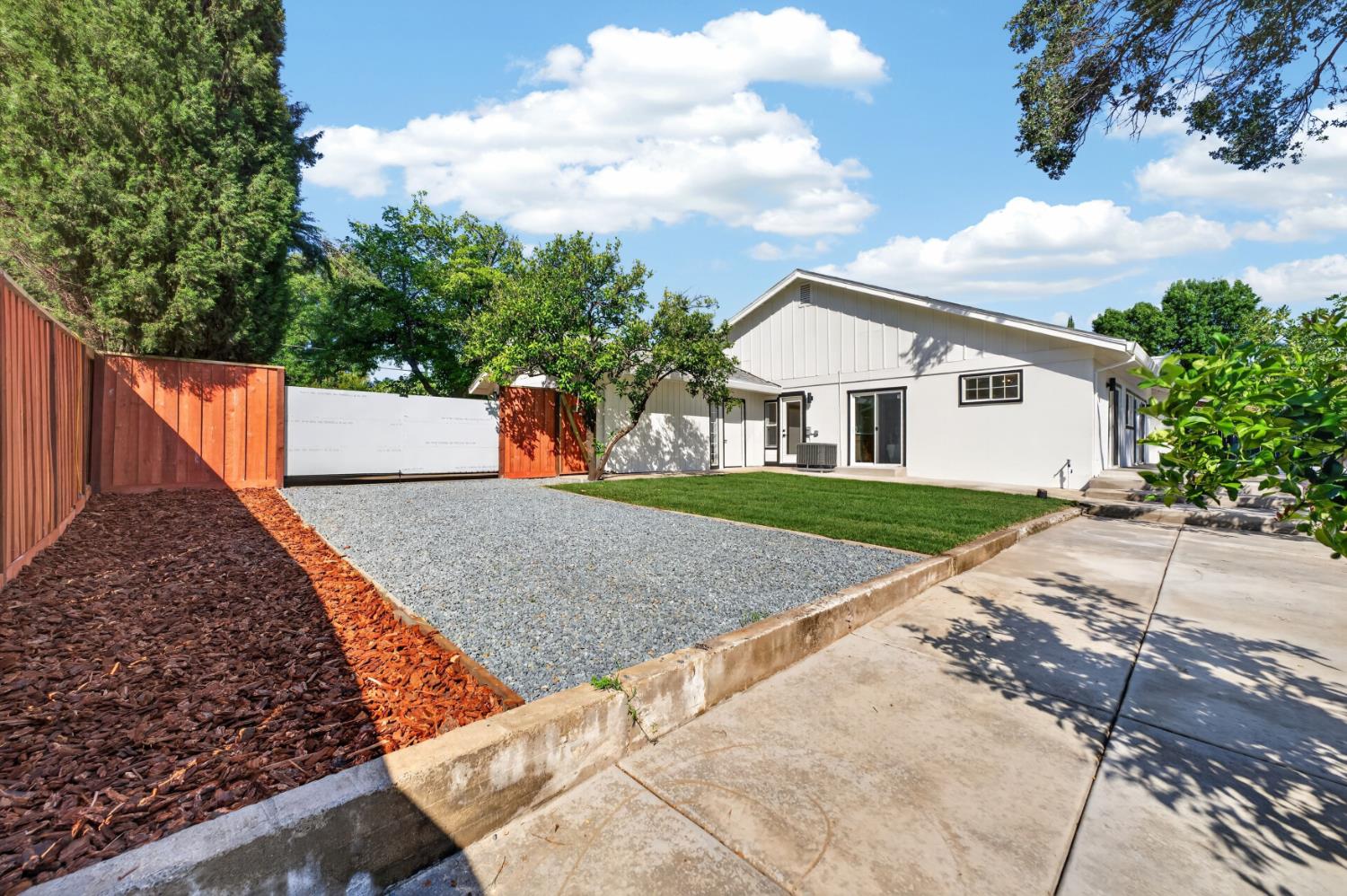 4580 Wawona Circle