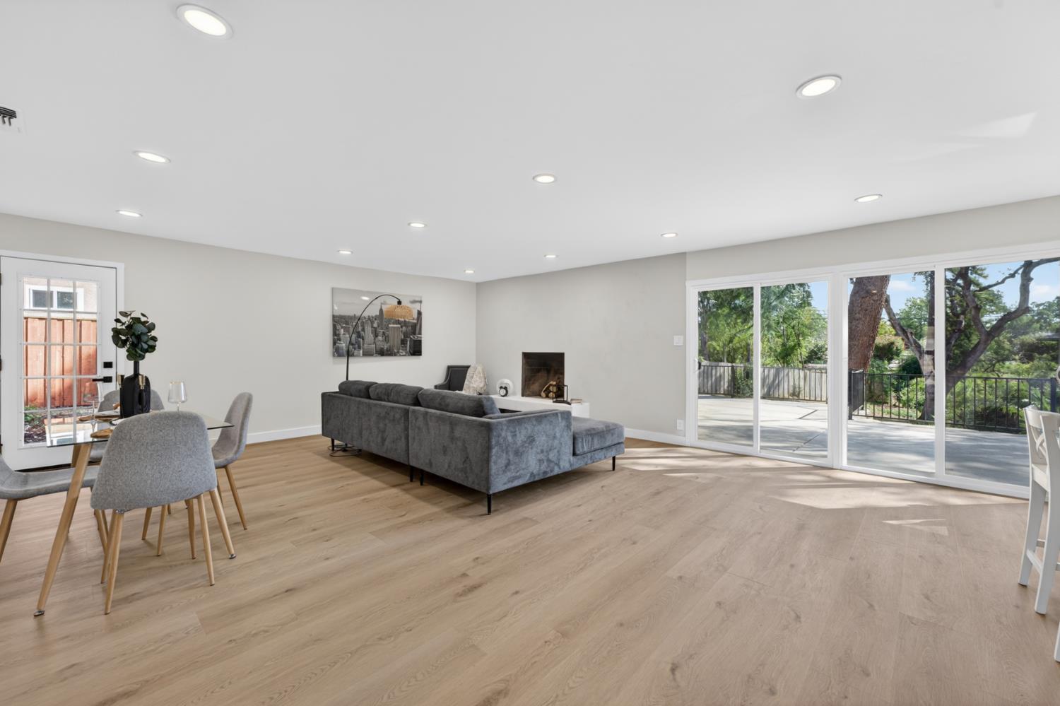 4580 Wawona Circle
