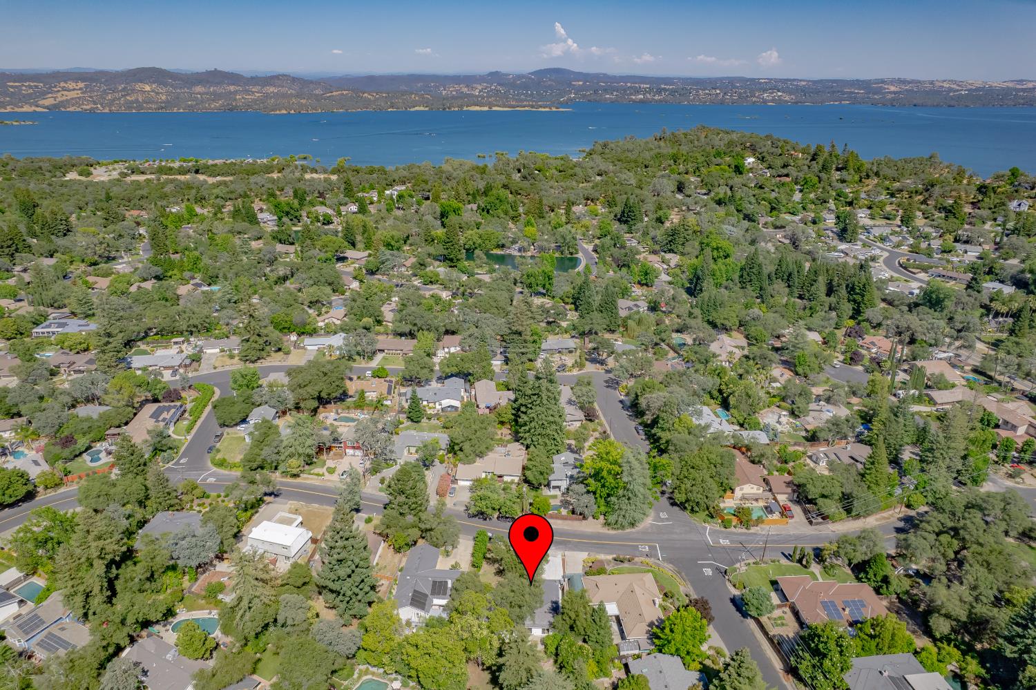 8420 Lakeland Drive