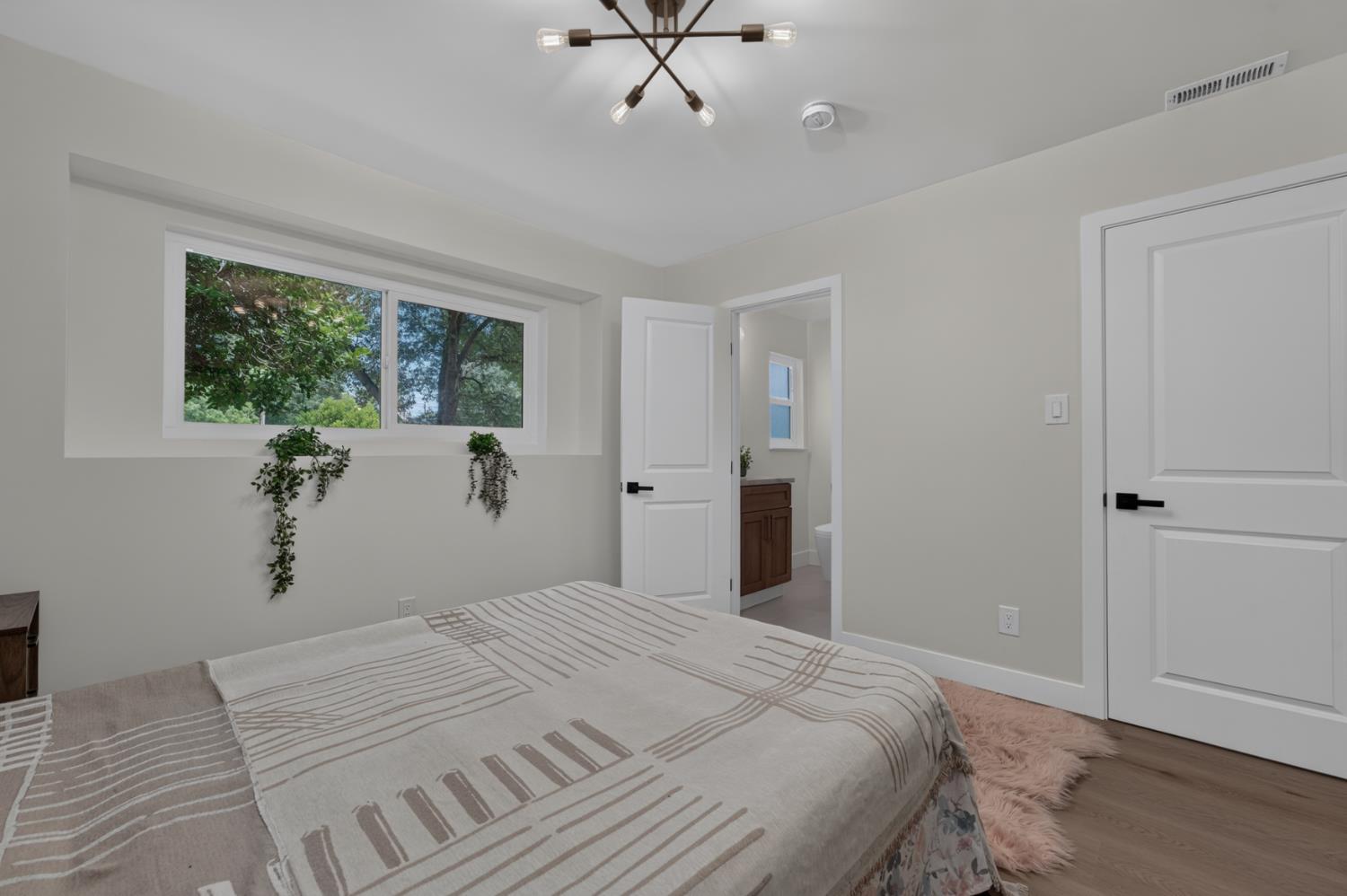 8420 Lakeland Drive