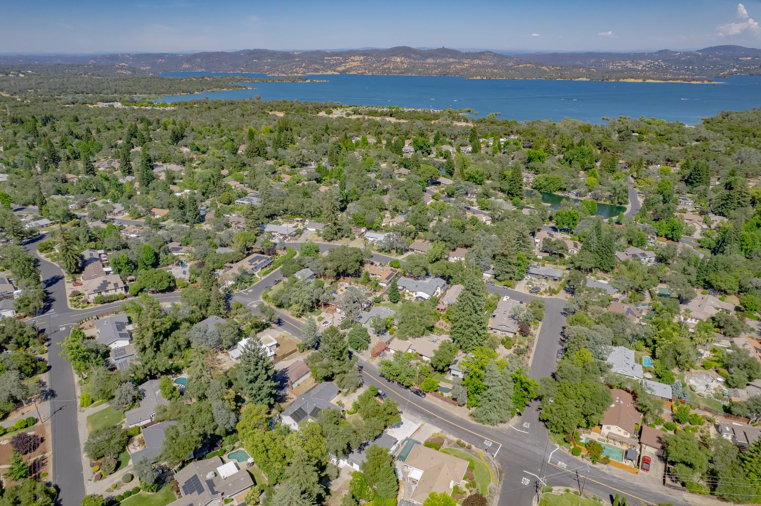 8420 Lakeland Drive