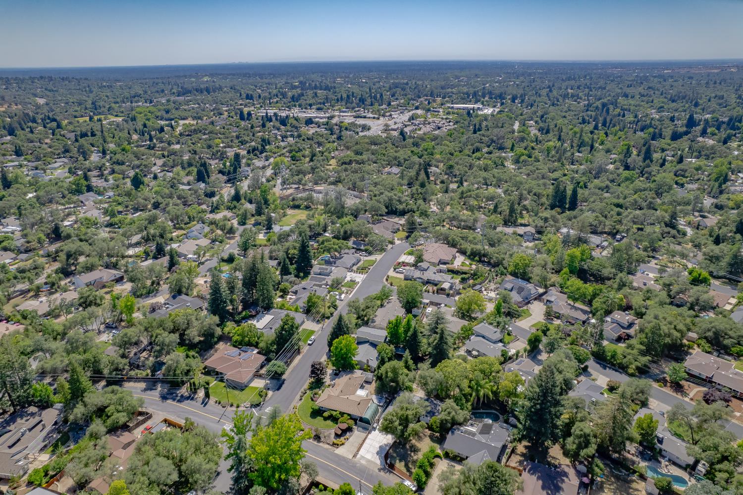 8420 Lakeland Drive