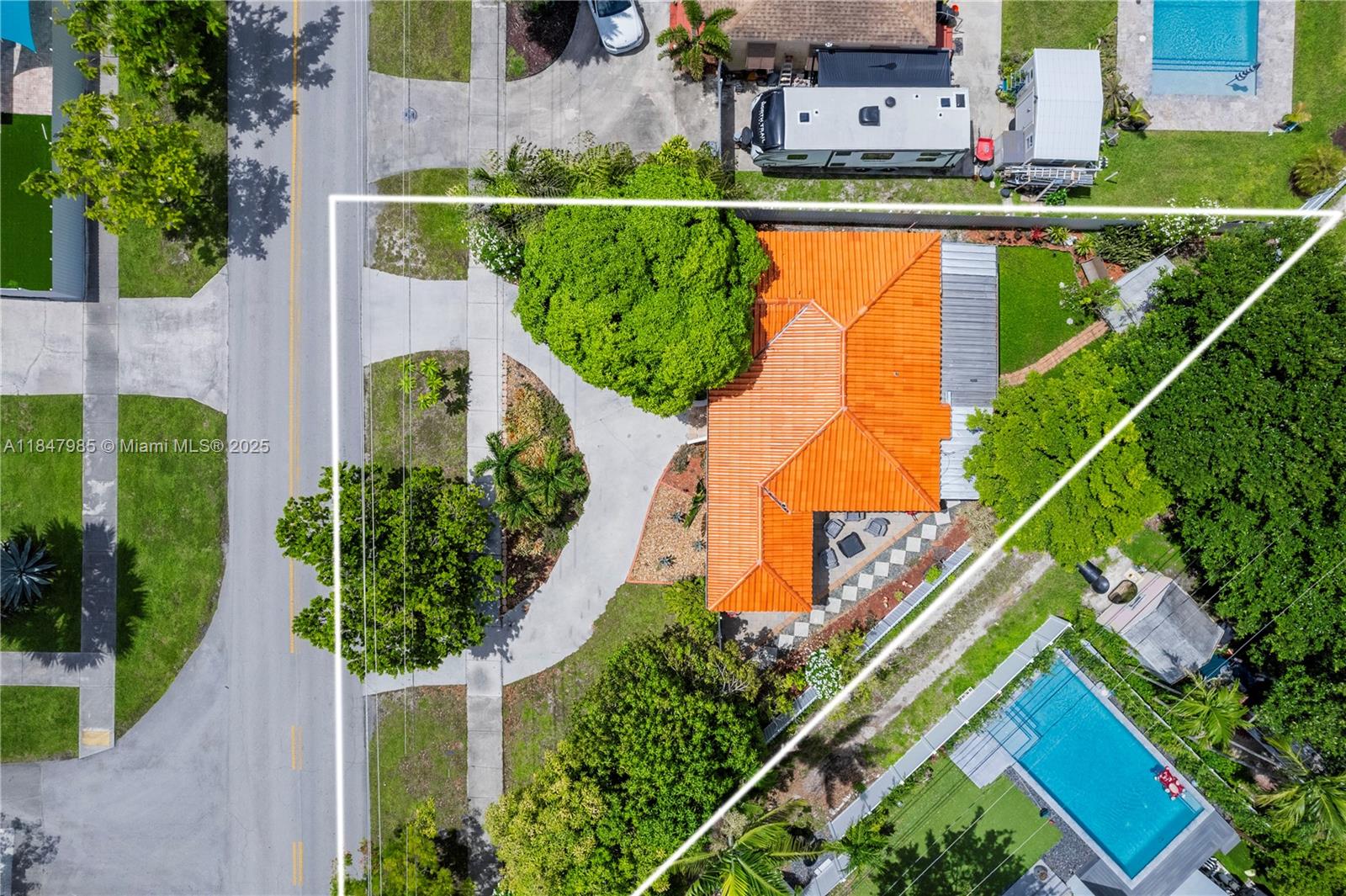 32 Hammond Dr