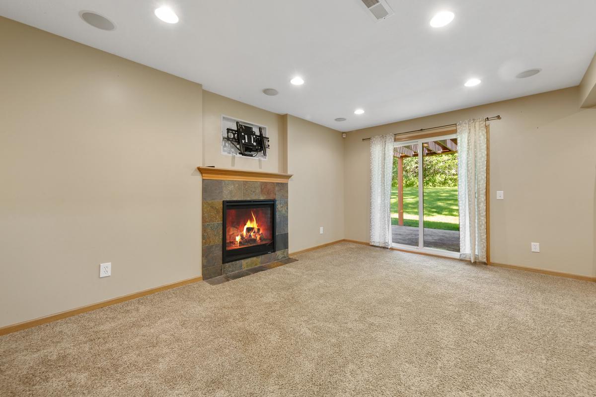 1415 Oak Leaf Lane