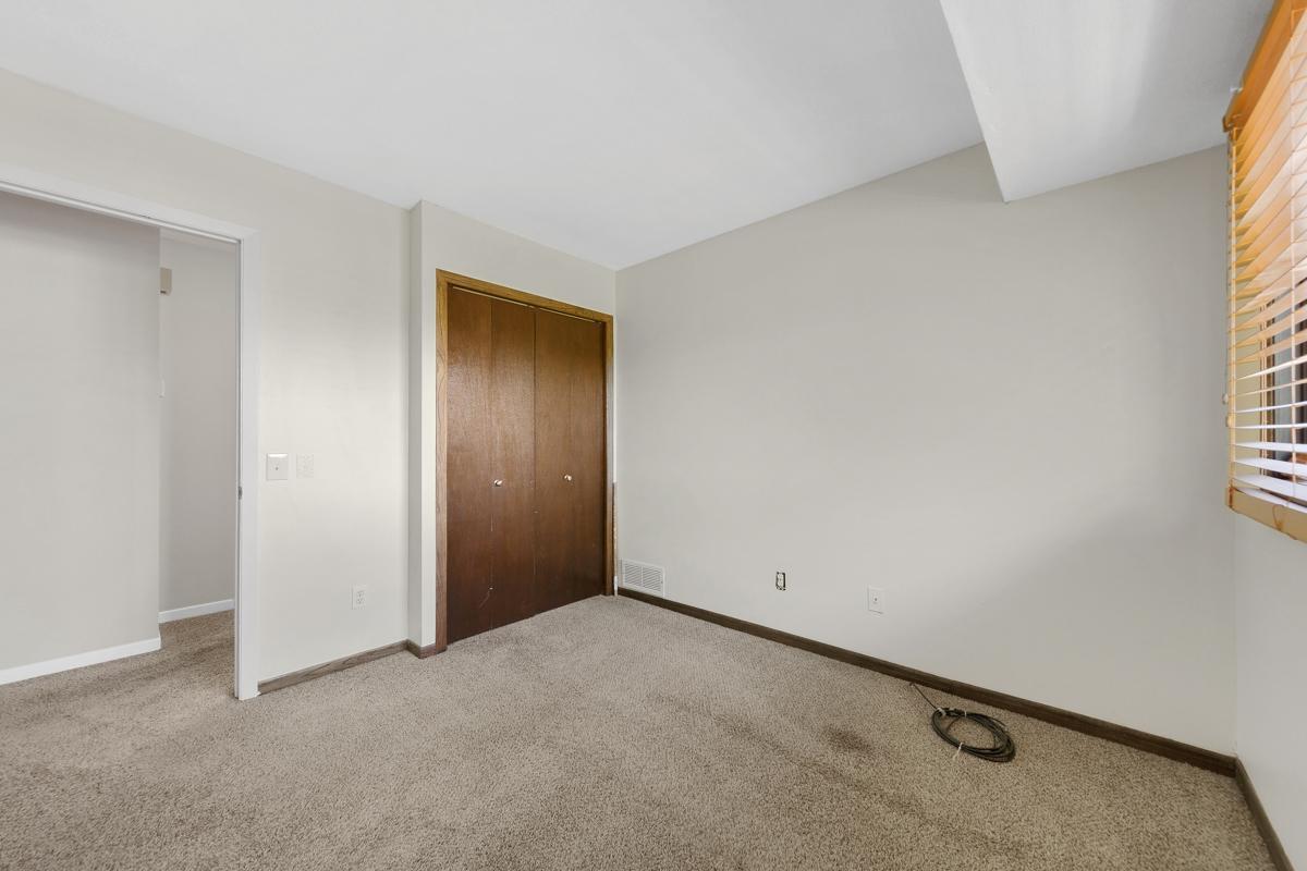 1415 Oak Leaf Lane