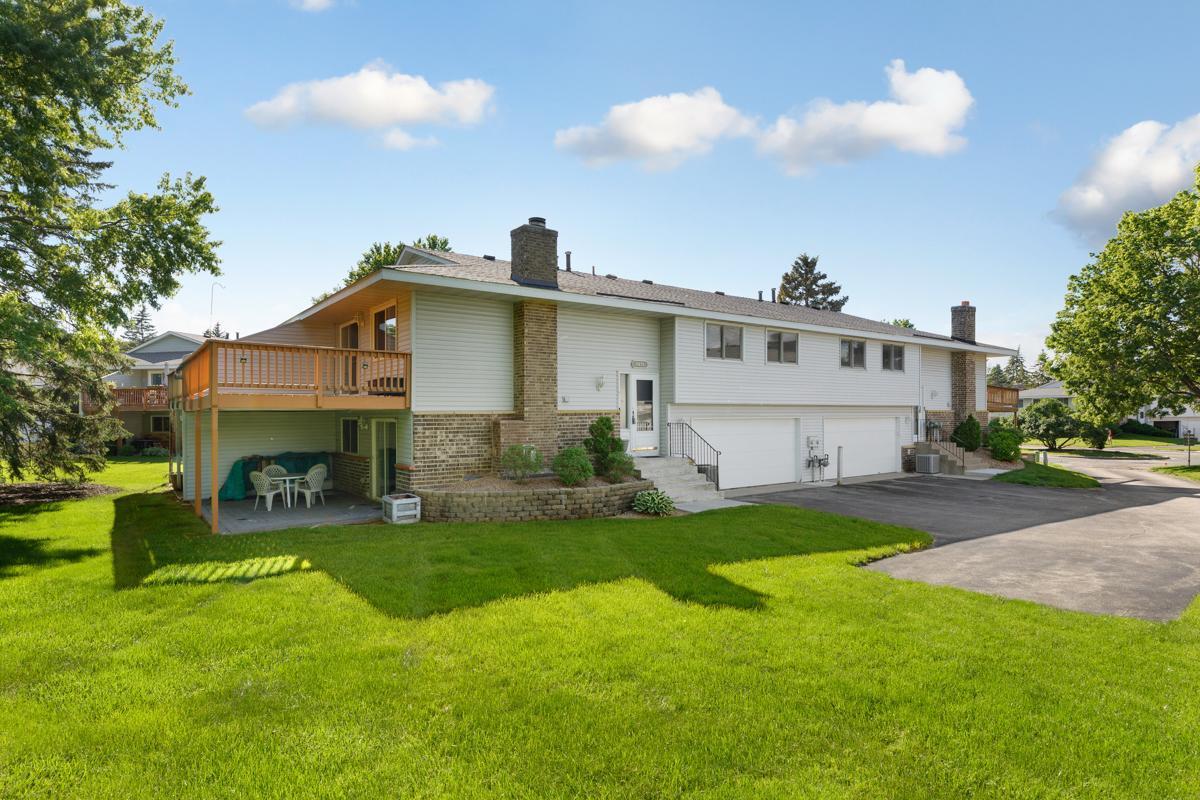 1415 Oak Leaf Lane