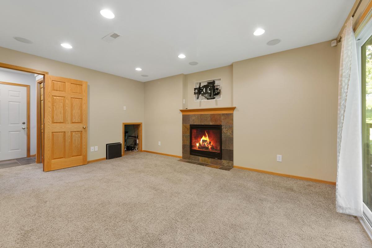 1415 Oak Leaf Lane