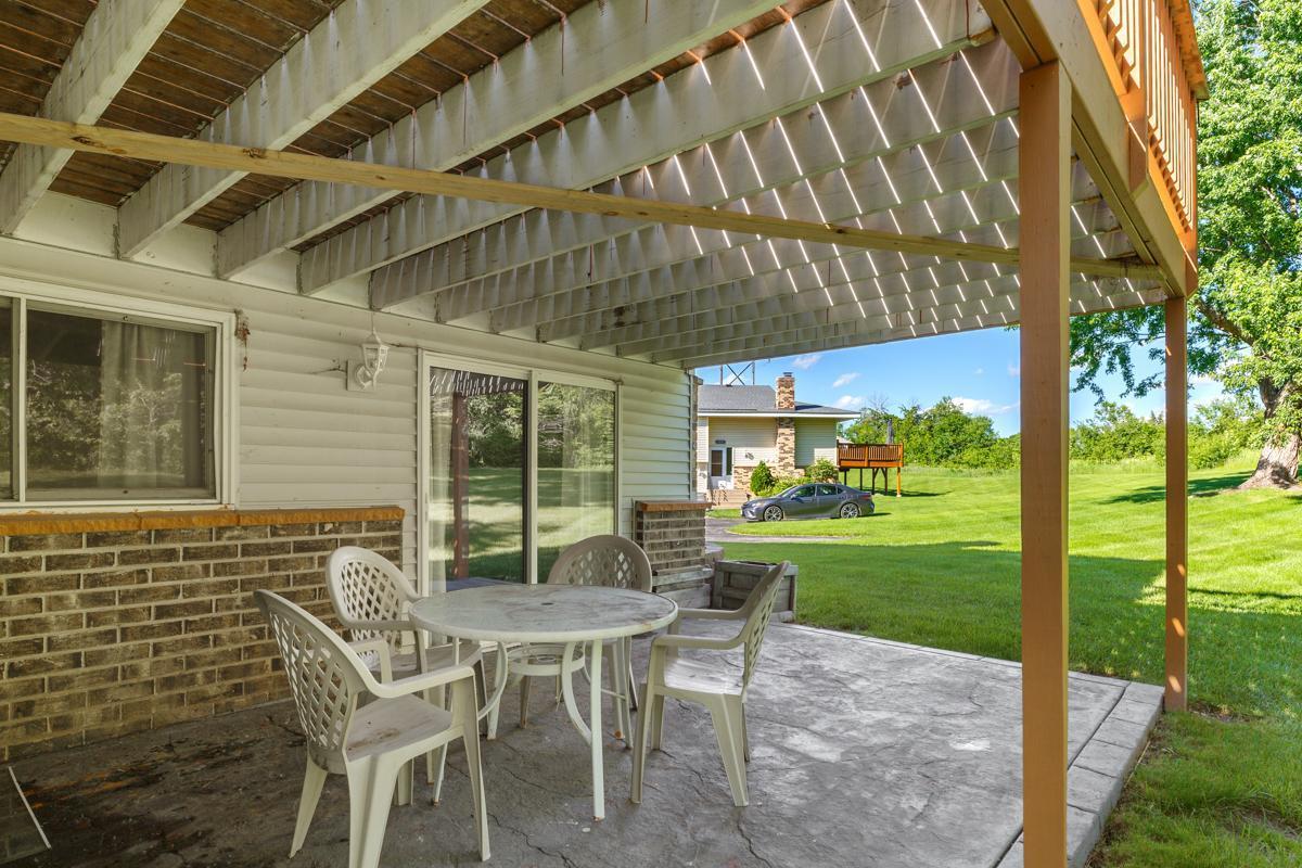 1415 Oak Leaf Lane