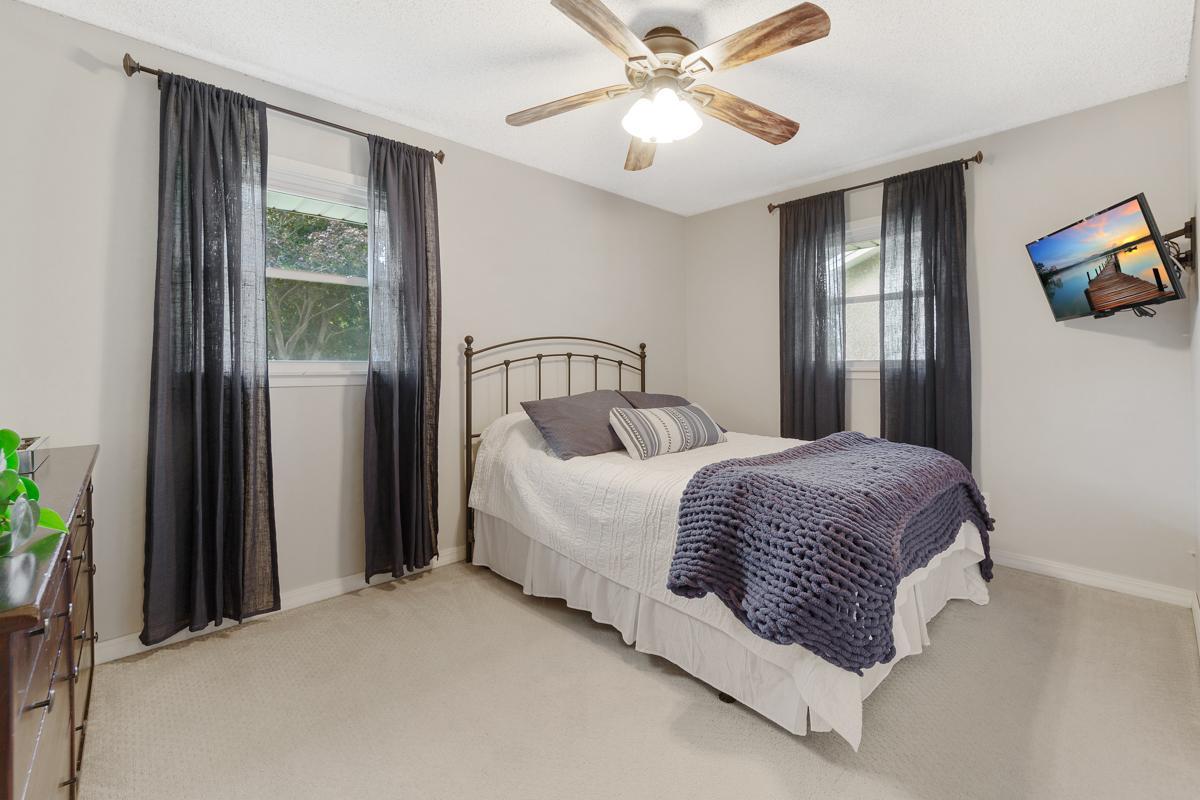 3630 Mckinley Street NE