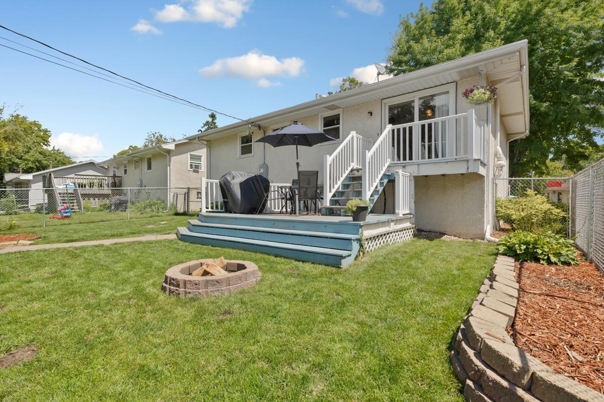 3630 Mckinley Street NE