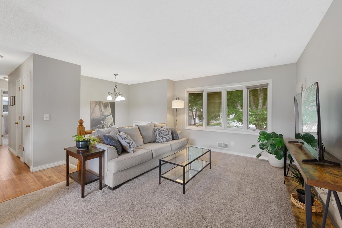 3630 Mckinley Street NE