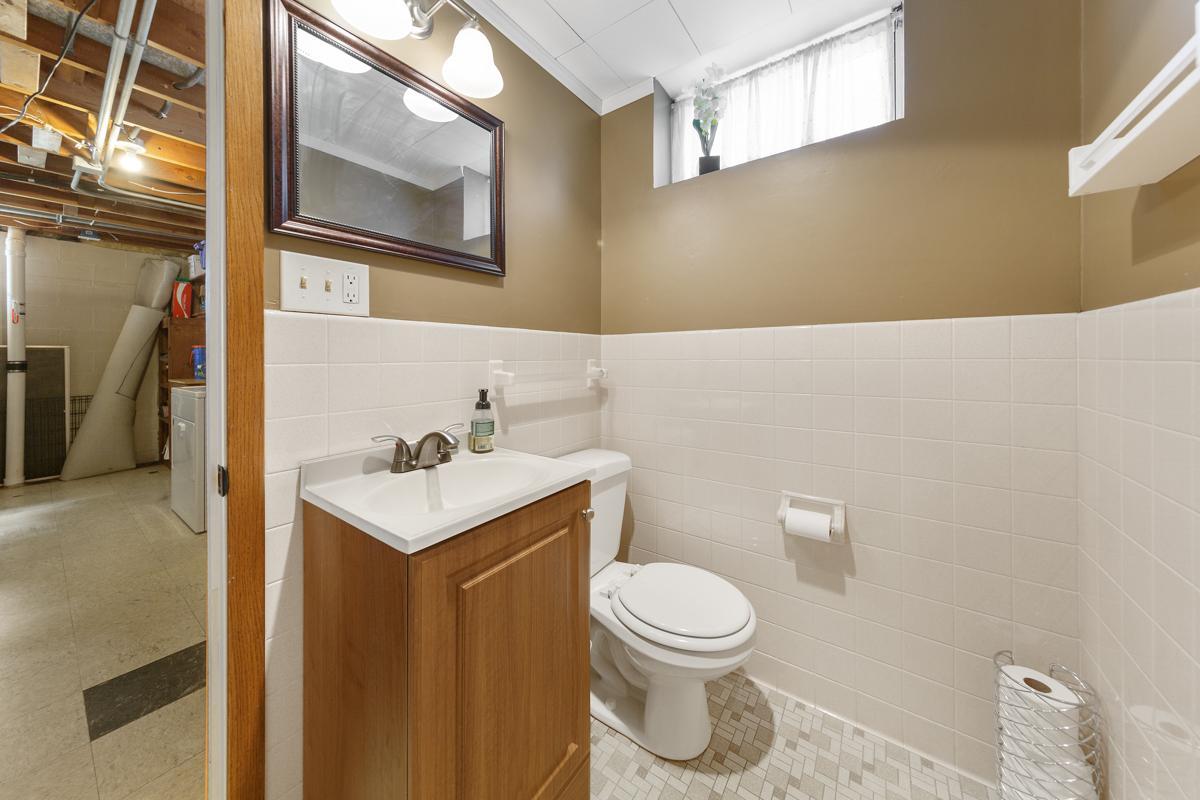 3630 Mckinley Street NE