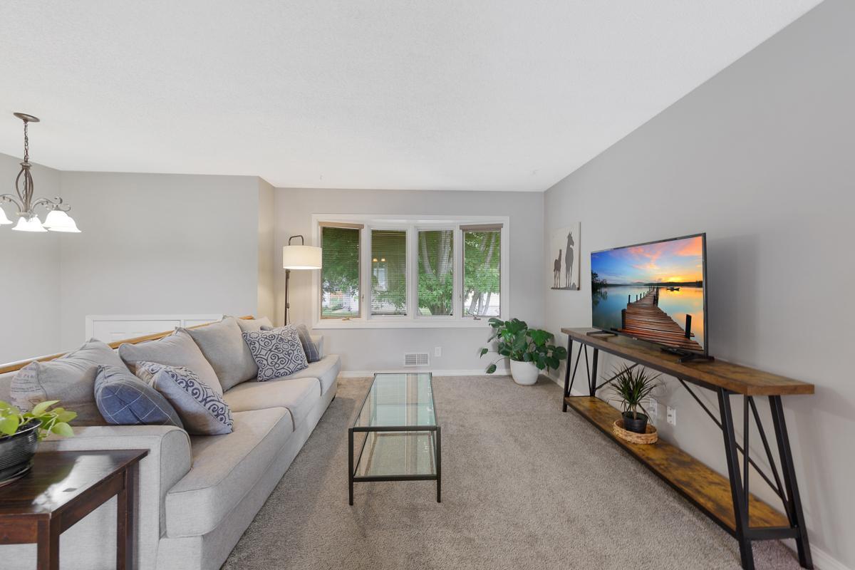 3630 Mckinley Street NE