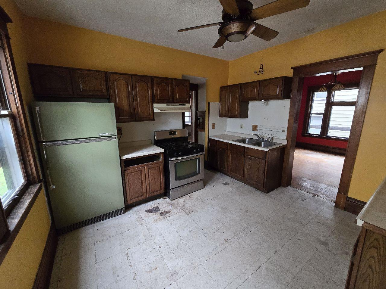 3025 6th Street North