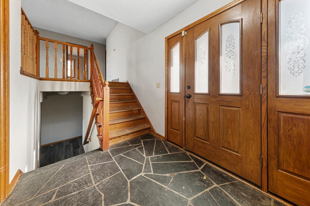 13400 Knob Hill Road