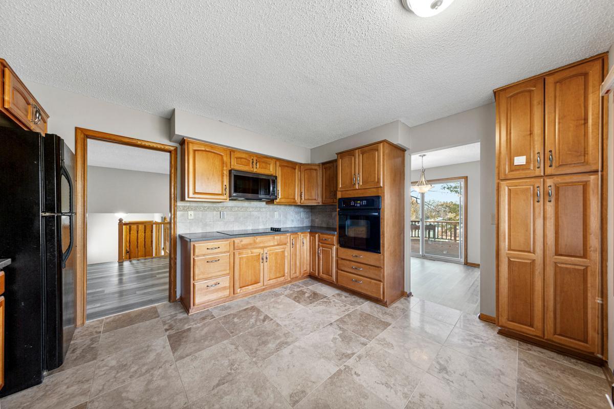 13400 Knob Hill Road