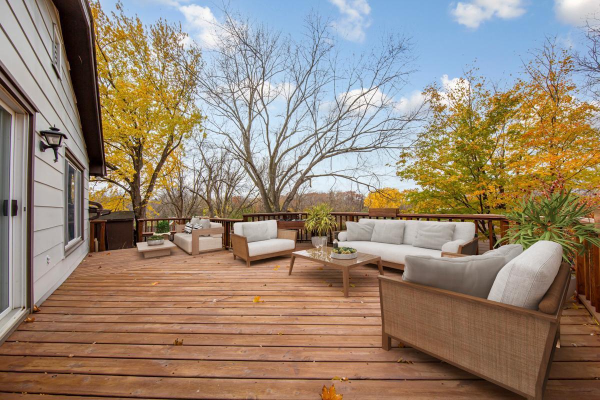 13400 Knob Hill Road