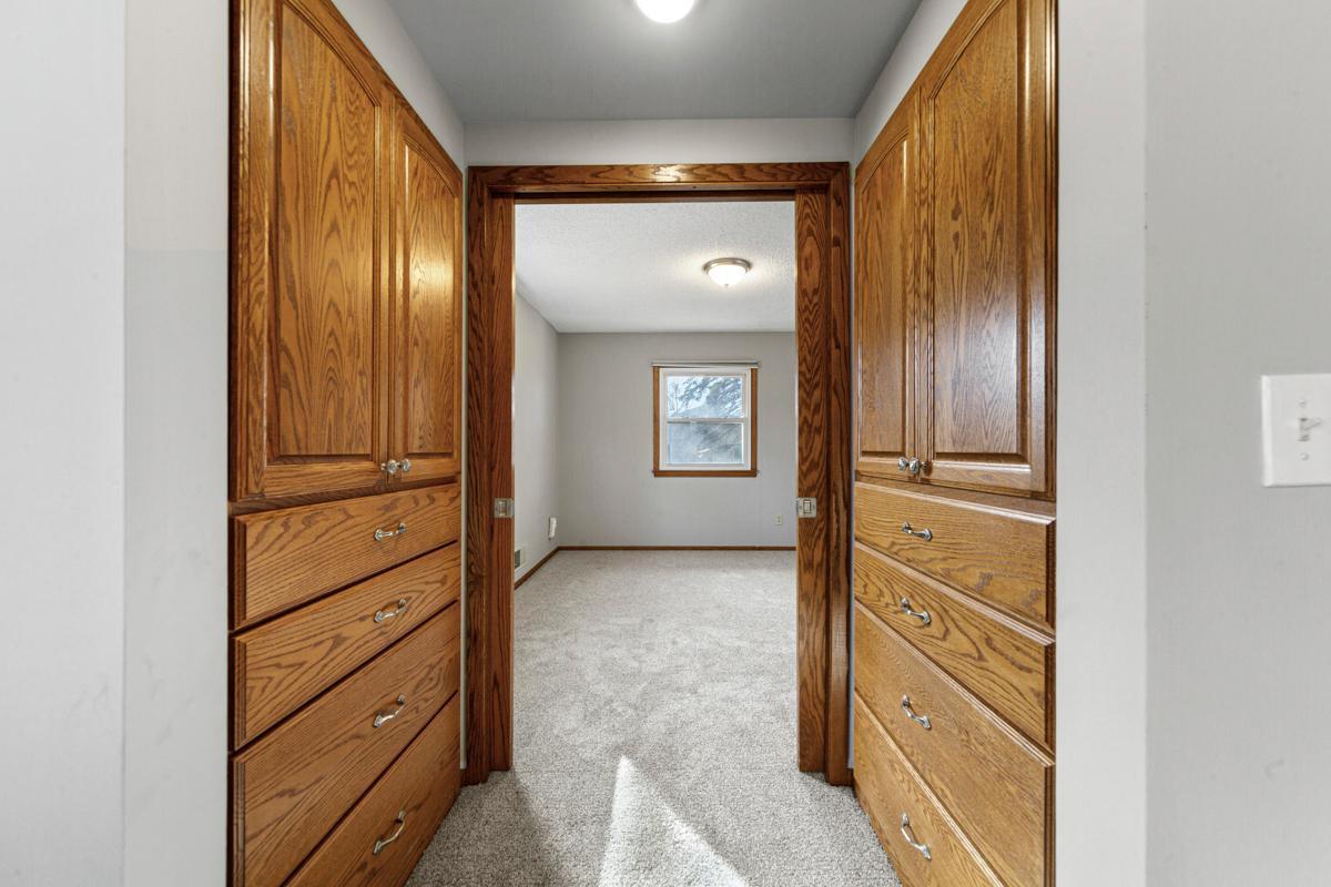 13400 Knob Hill Road