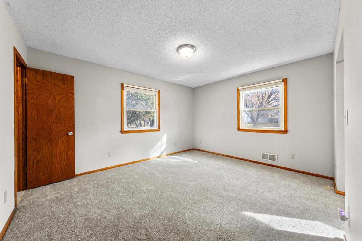 13400 Knob Hill Road