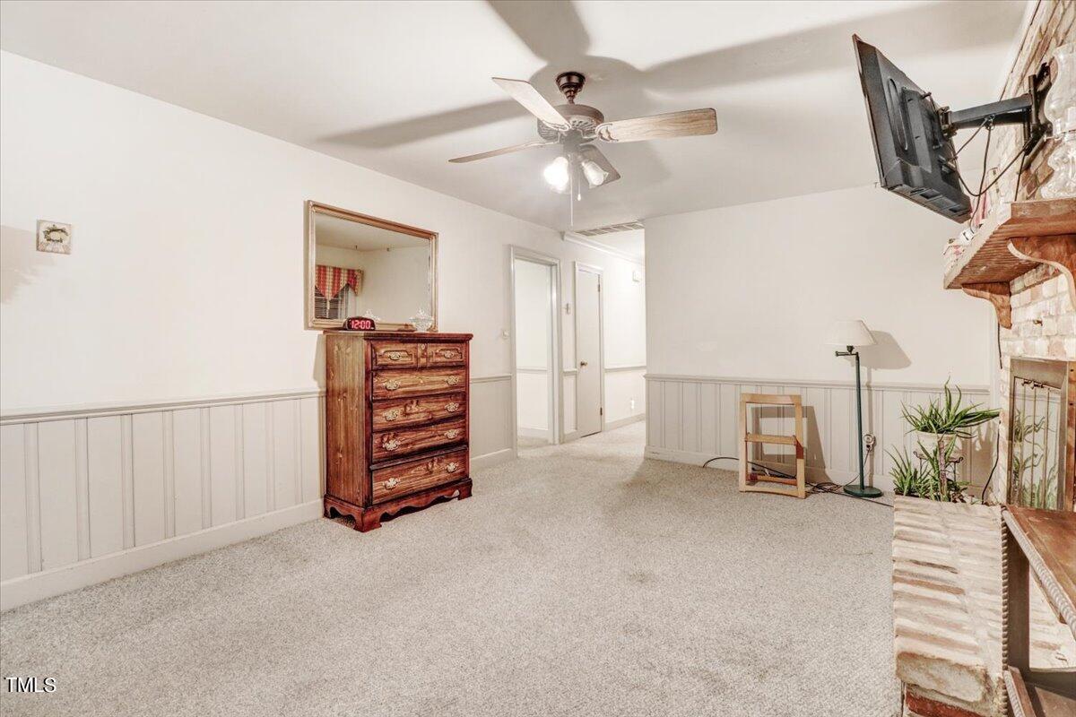 1800 Oakdale Drive W