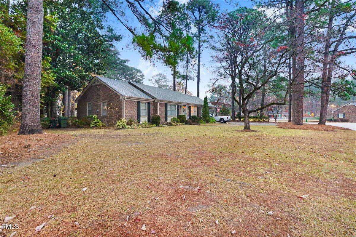 1800 Oakdale Drive W