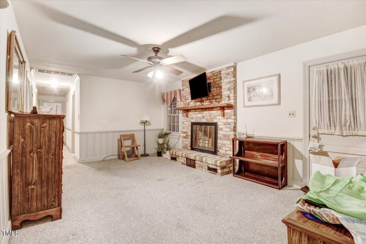 1800 Oakdale Drive W