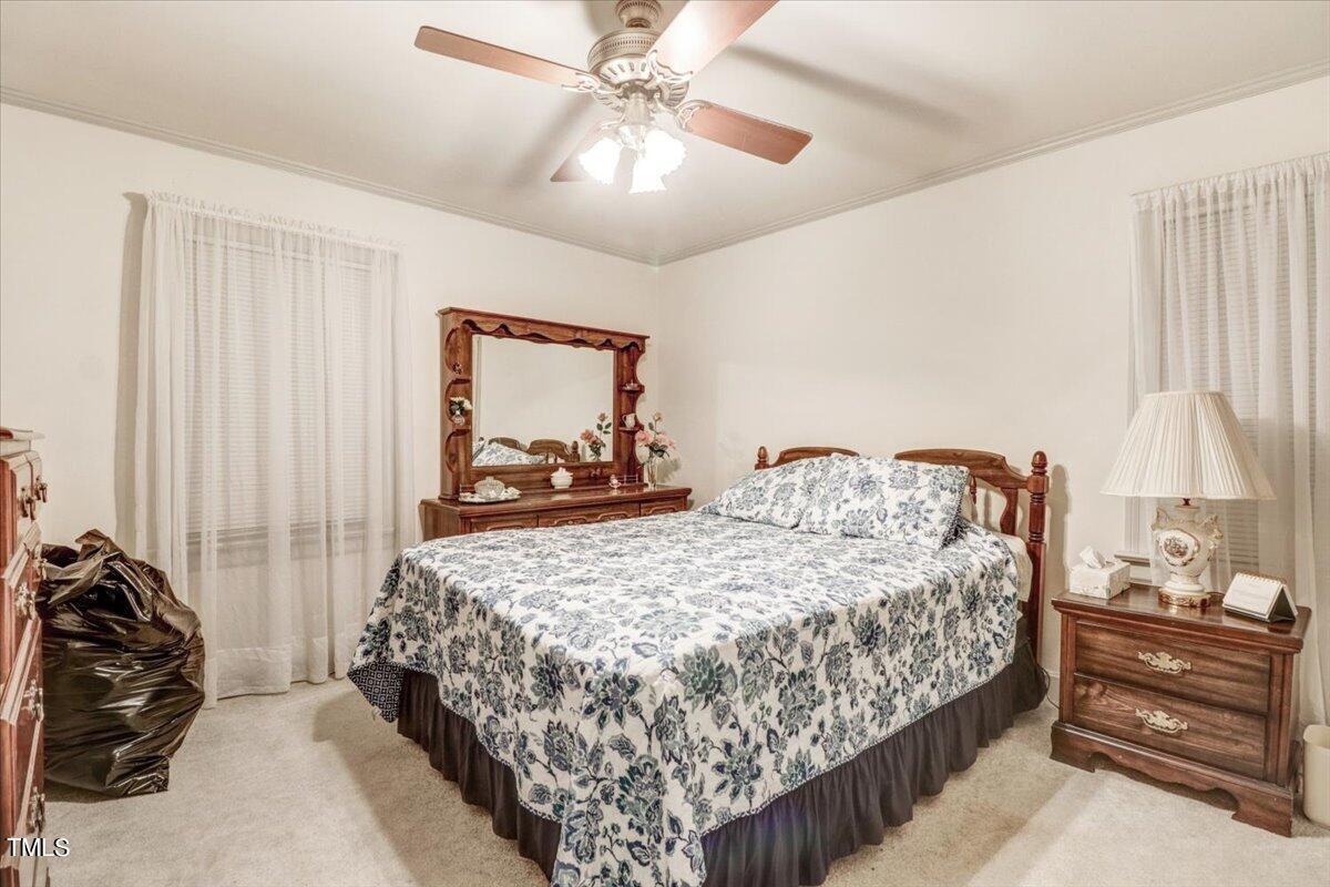 1800 Oakdale Drive W