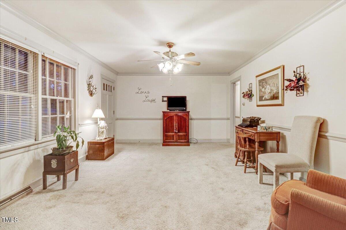 1800 Oakdale Drive W