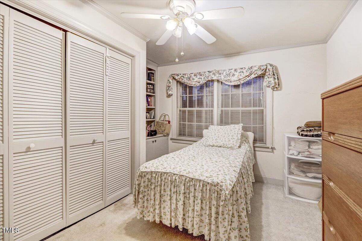 1800 Oakdale Drive W