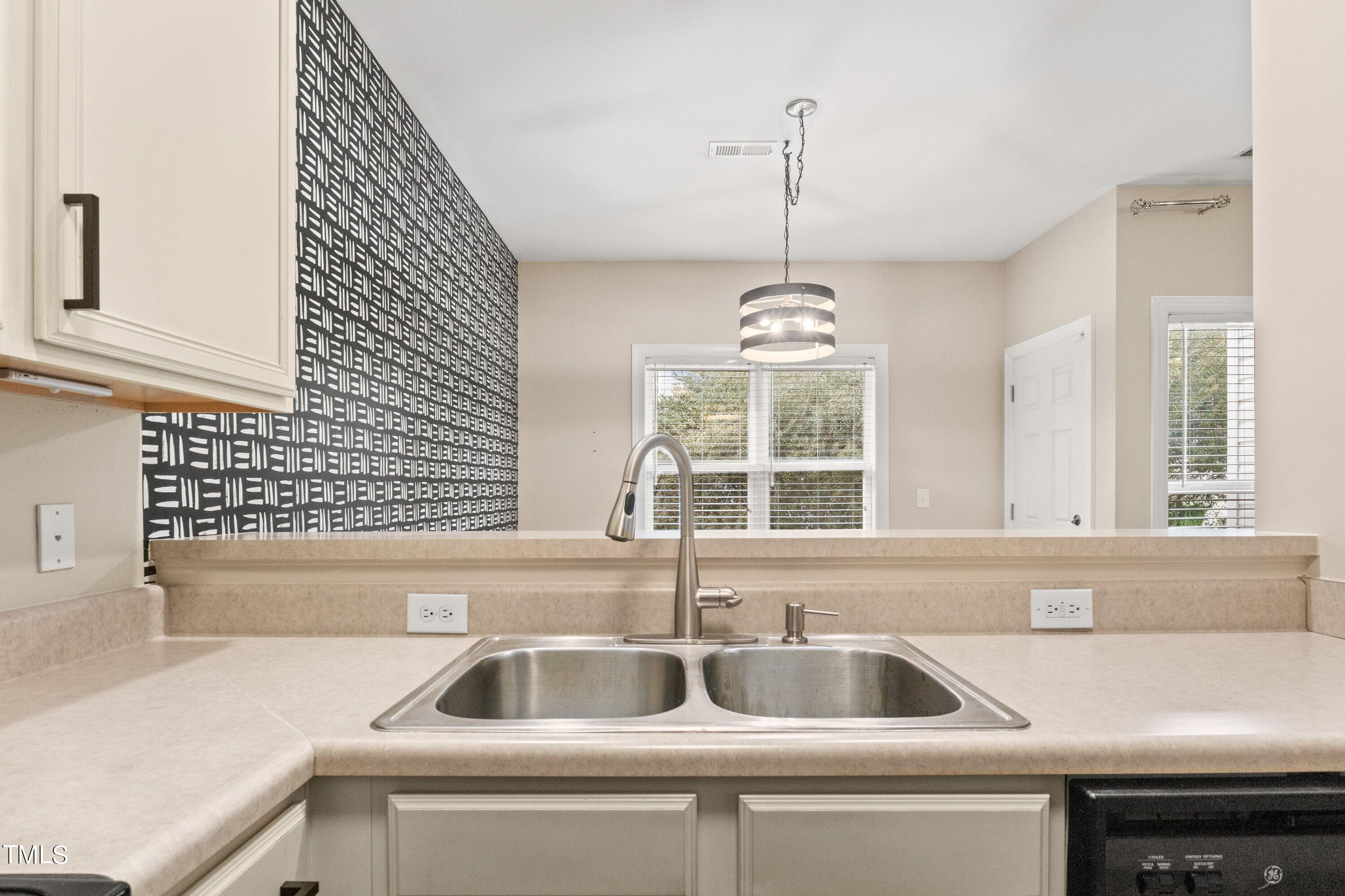 4816 Landover Arbor Place