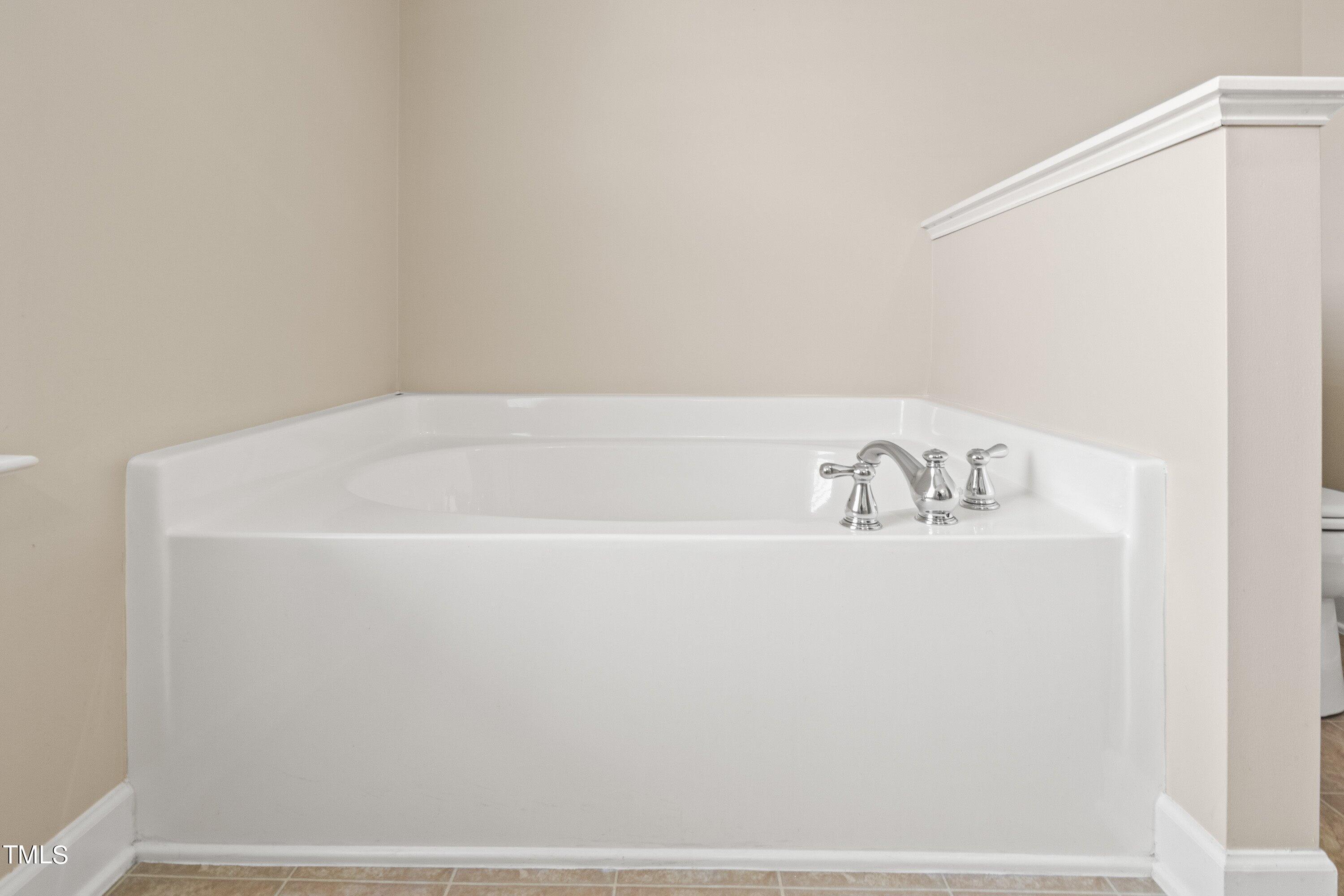 4816 Landover Arbor Place