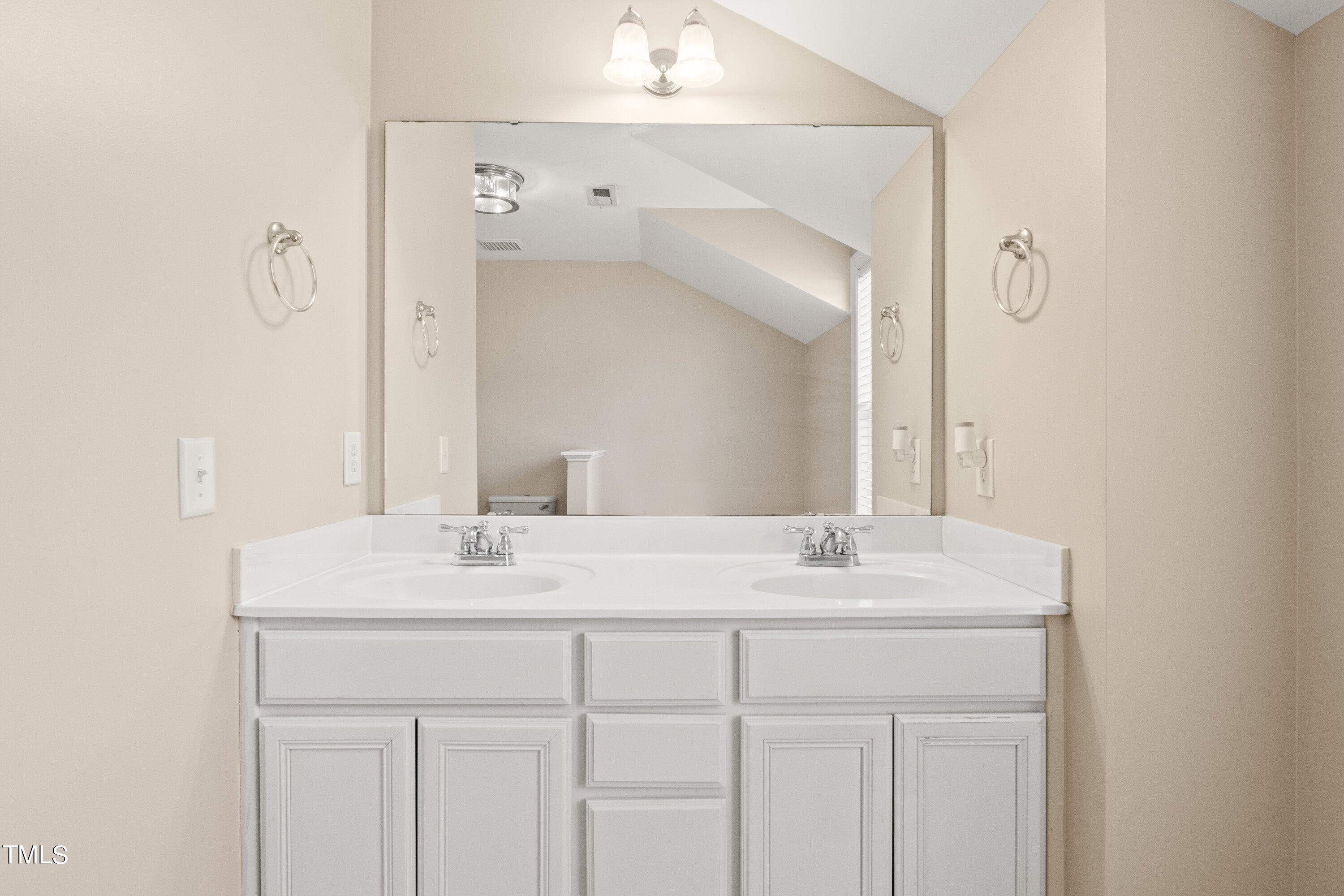 4816 Landover Arbor Place