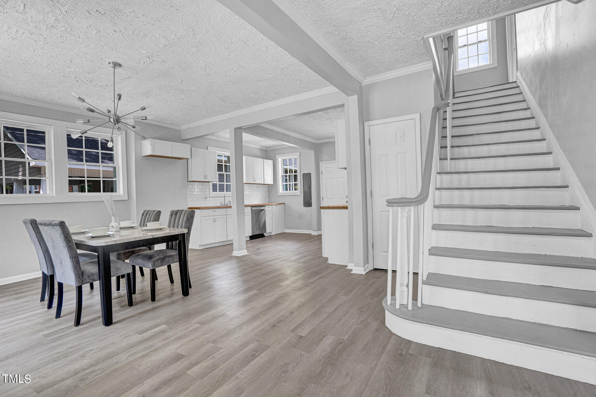 1102 S Garnett Street