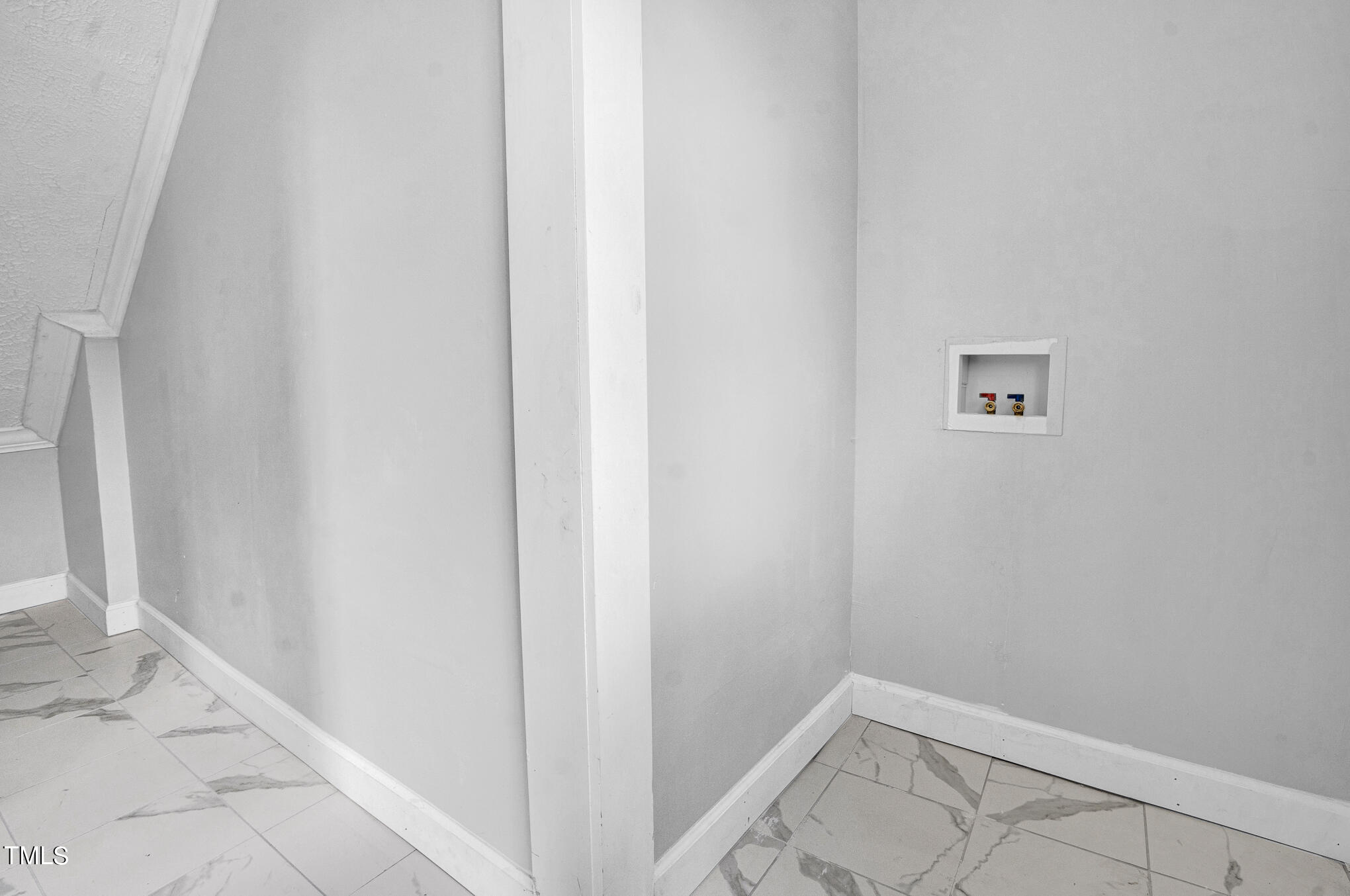 1102 S Garnett Street