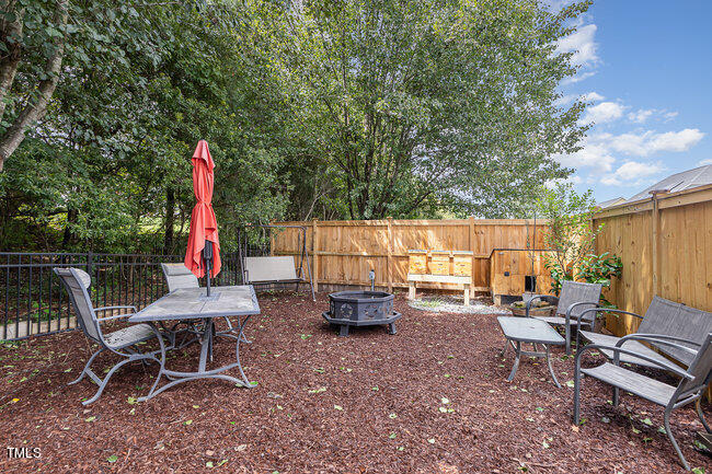 4225 Brintons Cottage Street