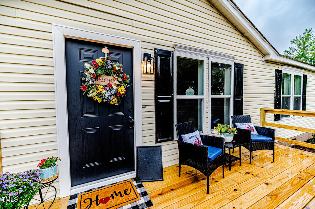 2245 Docs Road