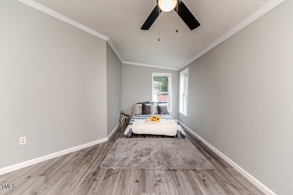 2245 Docs Road